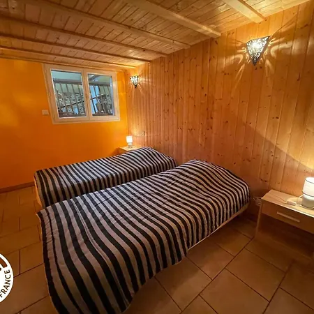 Grange Renovee Avec Piscine Privative - 4 Ch, Jardin Clos, A 7 Km D'indian Forest - Fr-1-426-304 度假居 *