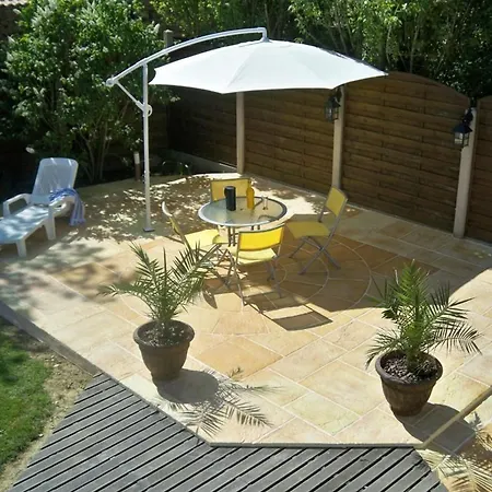 度假居 Grange Renovee Avec Piscine Privative - 4 Ch, Jardin Clos, A 7 Km D'indian Forest - Fr-1-426-304